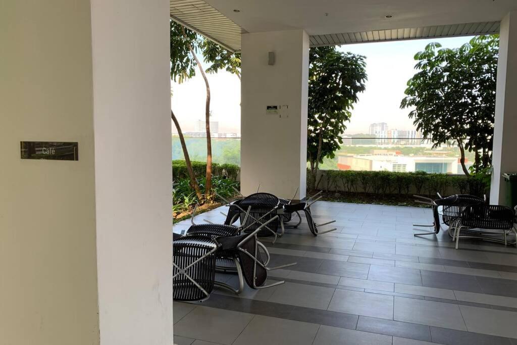 Cosy Studio Netflix Selfcheckin Cyberjaya 2 エクステリア 写真