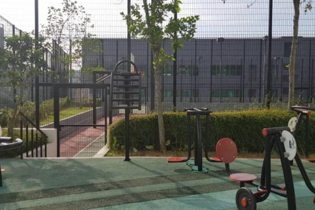 Cosy Studio Netflix Selfcheckin Cyberjaya 2 エクステリア 写真