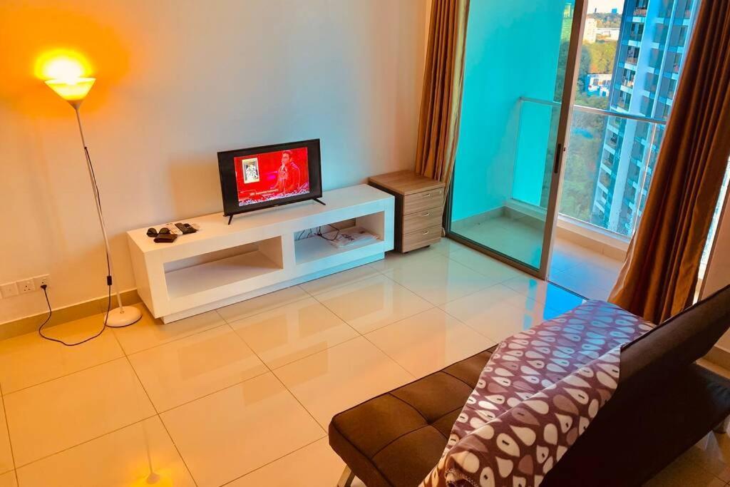 Cosy Studio Netflix Selfcheckin Cyberjaya 2 エクステリア 写真