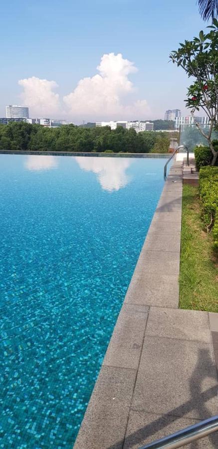 Cosy Studio Netflix Selfcheckin Cyberjaya 2 エクステリア 写真